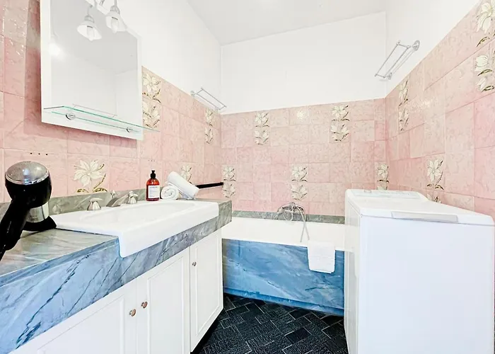 Мини-отель Montfleury - Comfortable Center